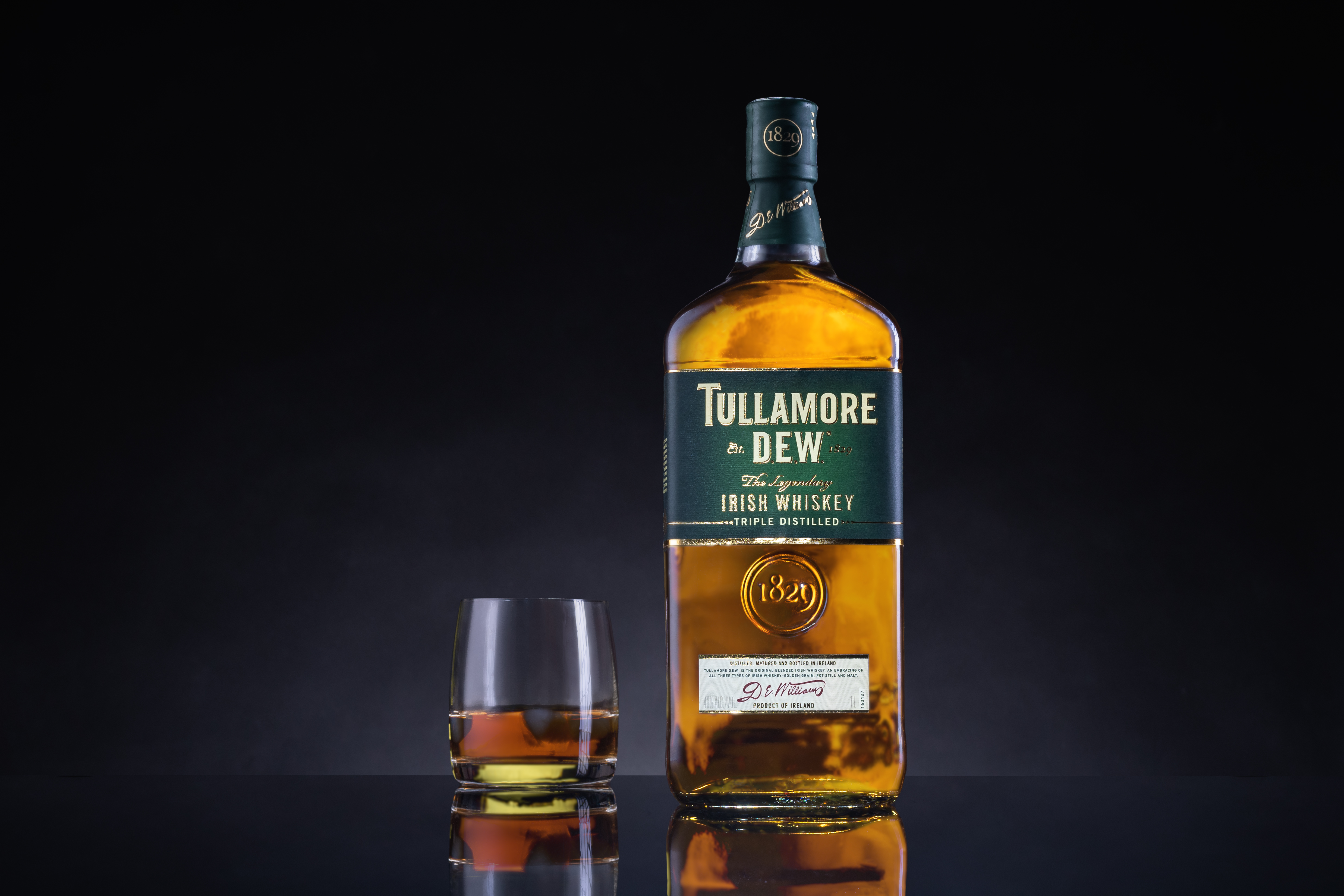 Making of - Whiskey product photo 